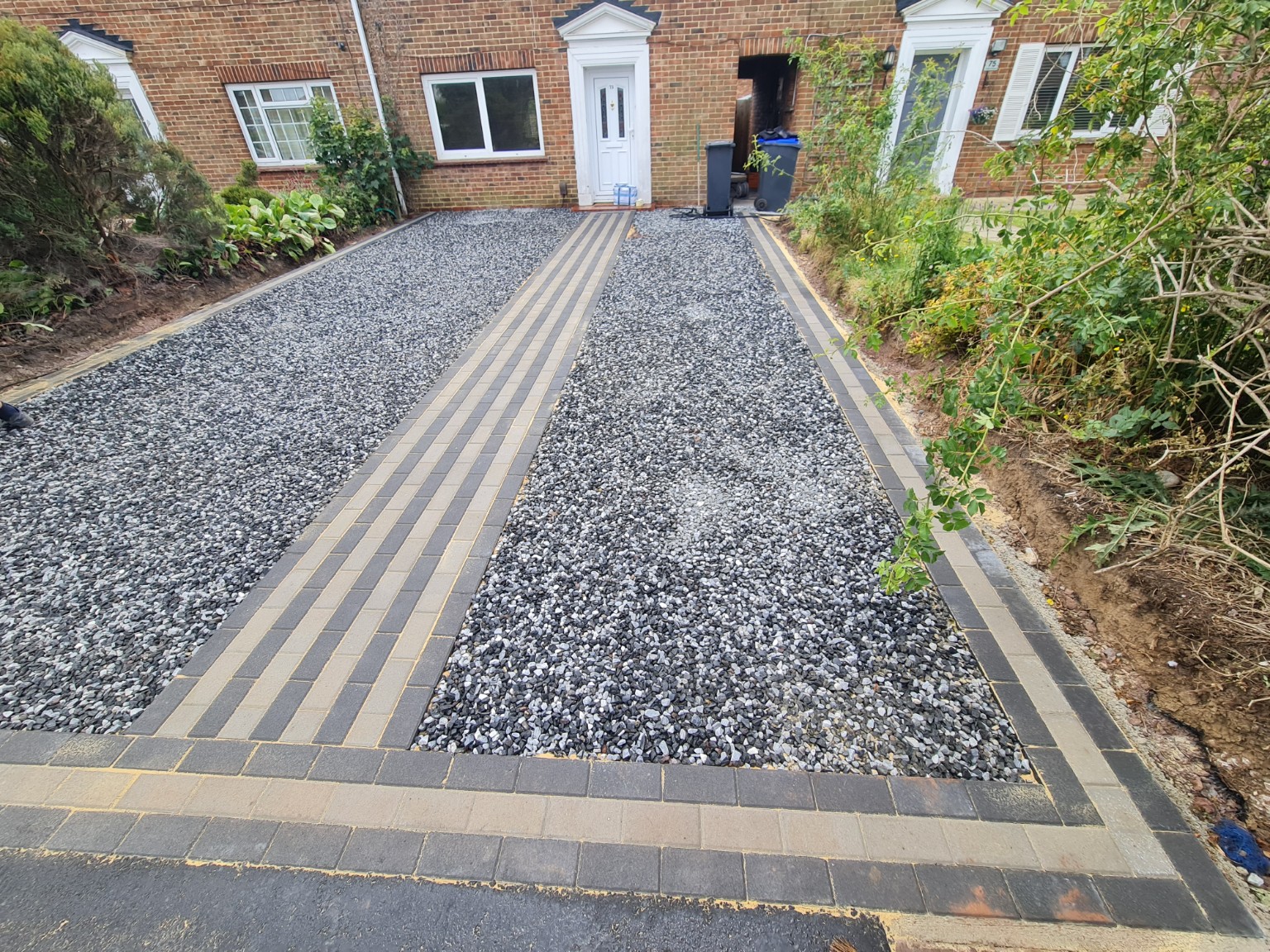 Decorative stone pathway